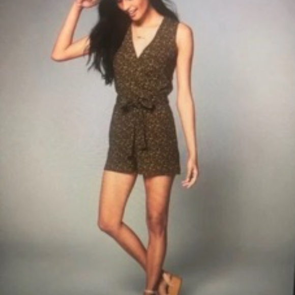 Abercrombie & Fitch Sleeveless Floral Print Shorts Romper - Picture 1 of 9